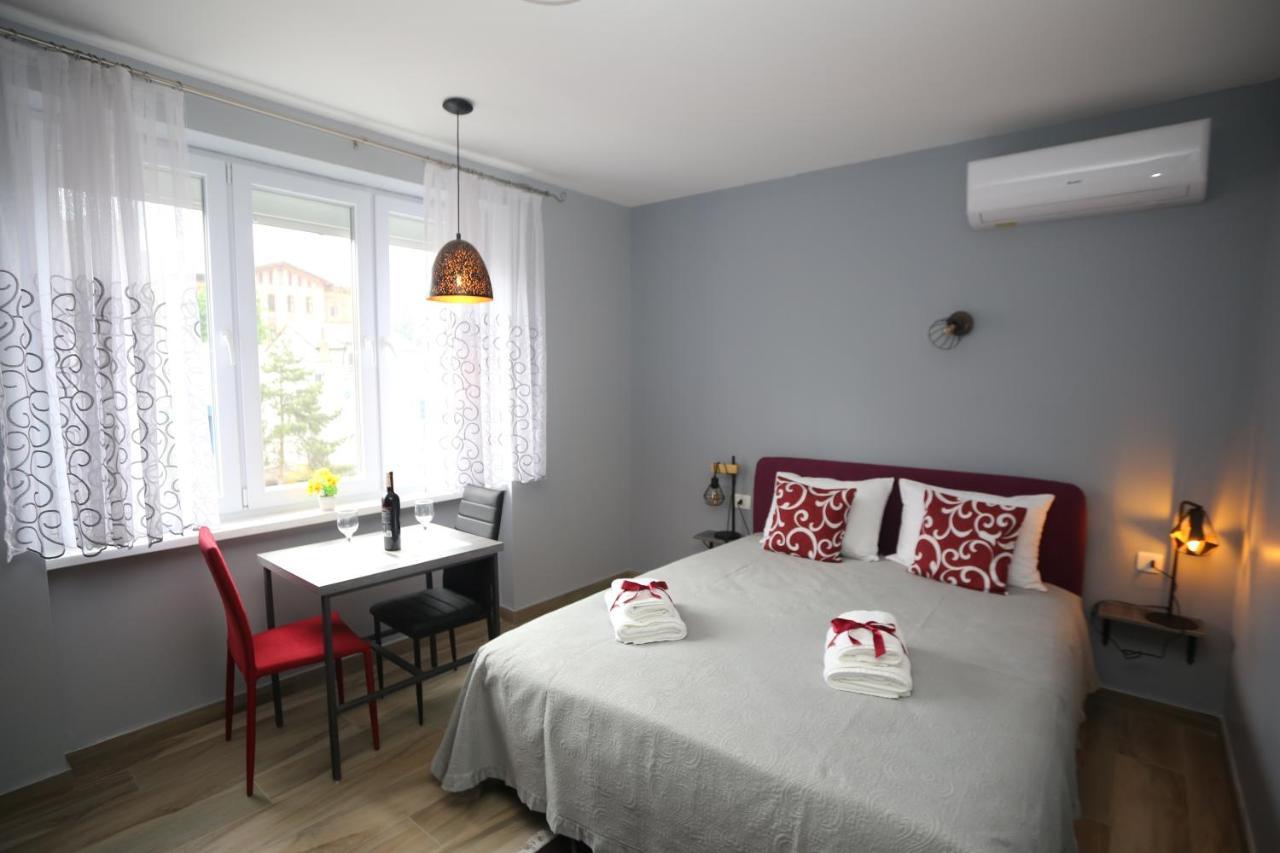 Romantica Apartments SJJ Esterno foto